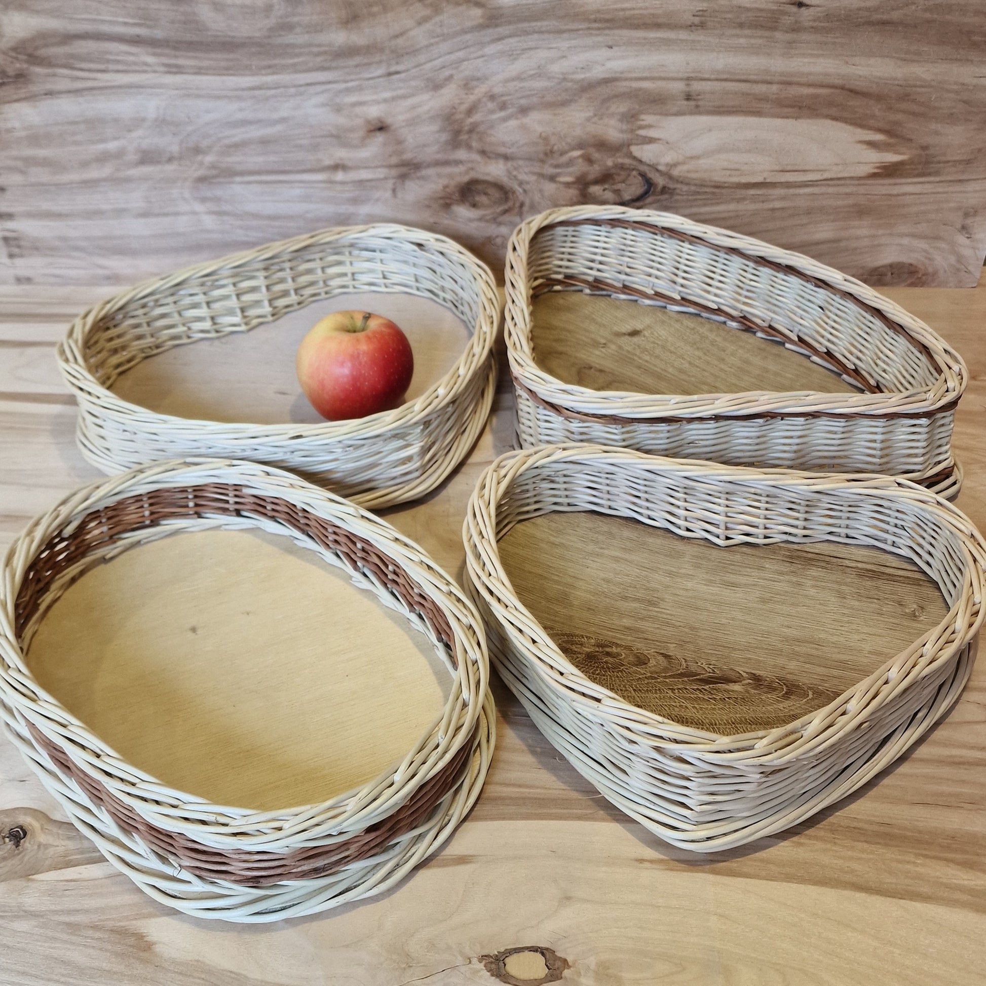 Trijstūra formas paliels servējamais grozs (SALA 144) - www.tiptip.lv 