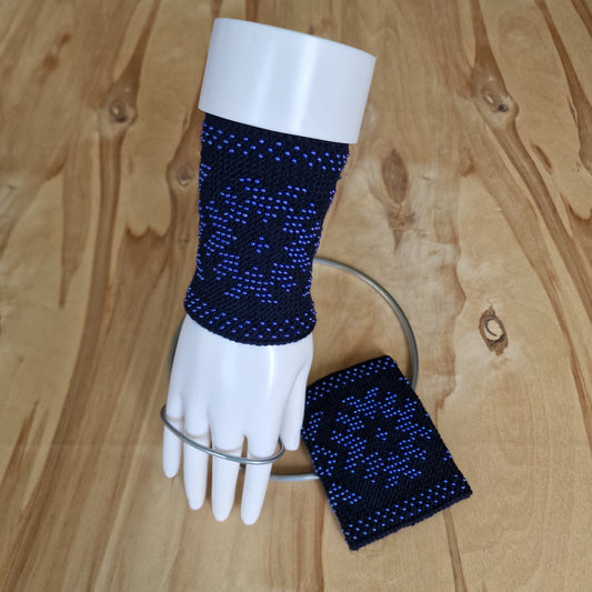 Tumši zili merīnvilnas mauči/pulsa sildītāji ar tumši zilu pērlīšu akas zīmēm (ANLA 41) - www.tiptip.lv 