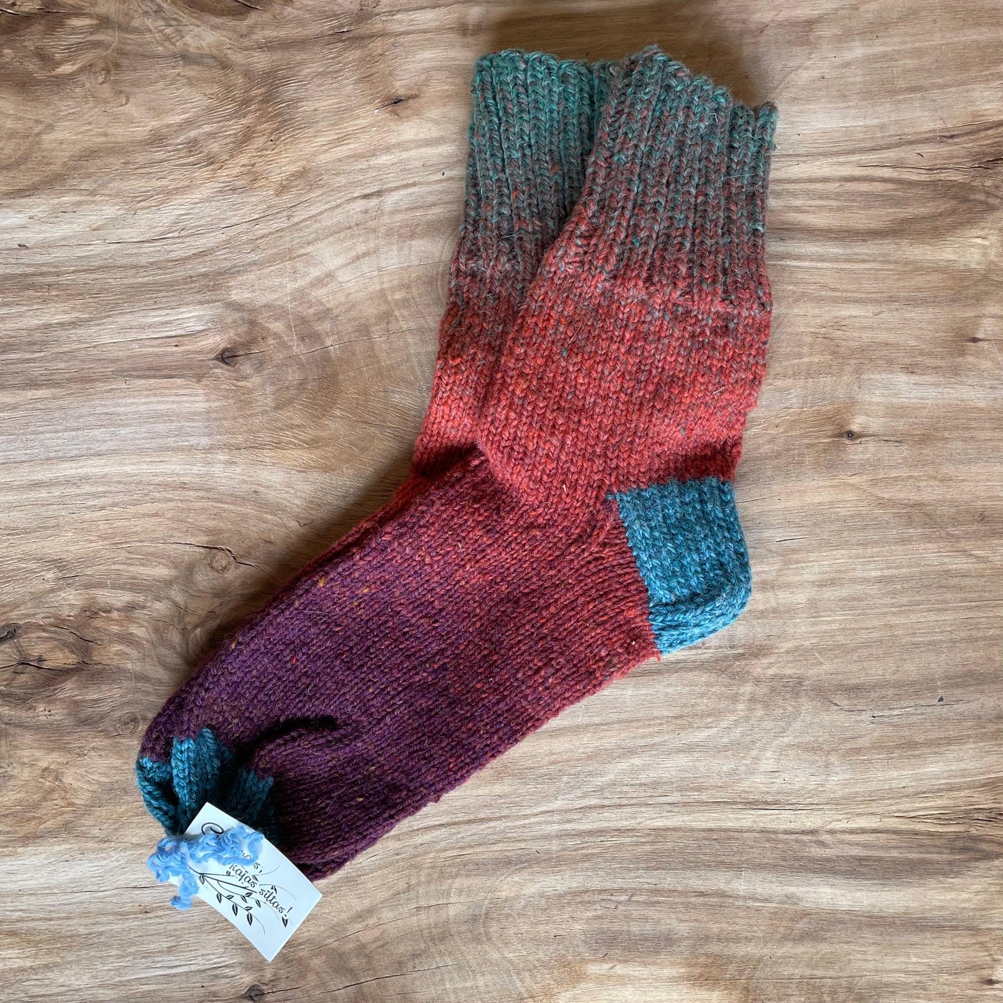 Gradient red blue wool socks size 44.-46. (IVZE 19)