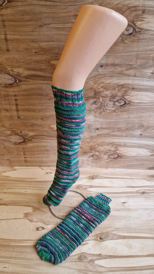 Lazy No-Heel Socks - All Sizes - Green / Red (RACE 51)