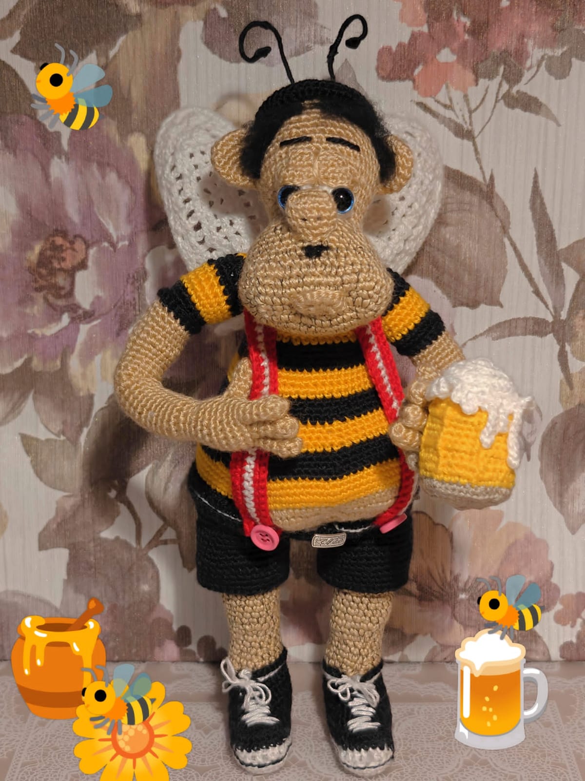 Tamborēta rotaļlieta bērniem/pieaugušajiem "Bišu Janka" (INBA 1)