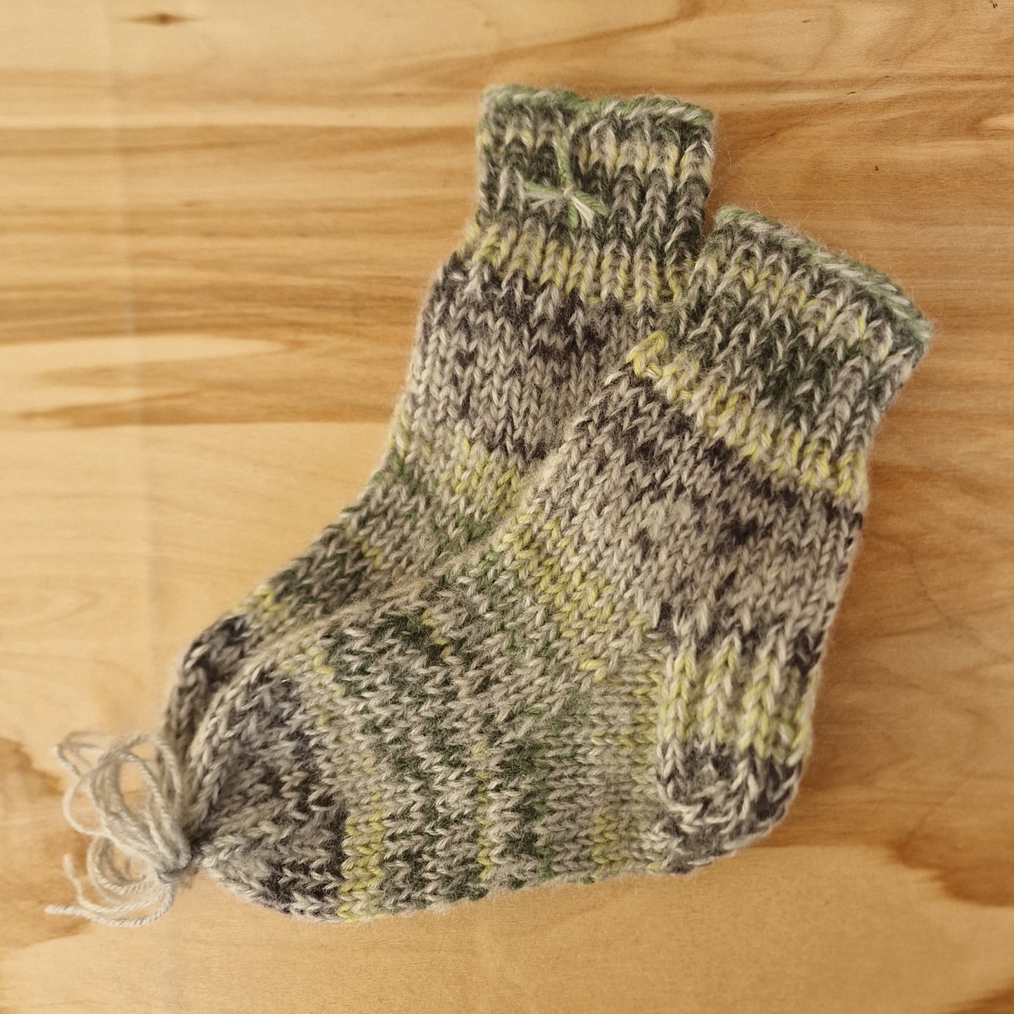 Zaļpelēku toņu bērnu vilnas zeķes 23.-25.izm. (ALMA 170) - www.tiptip.lv 