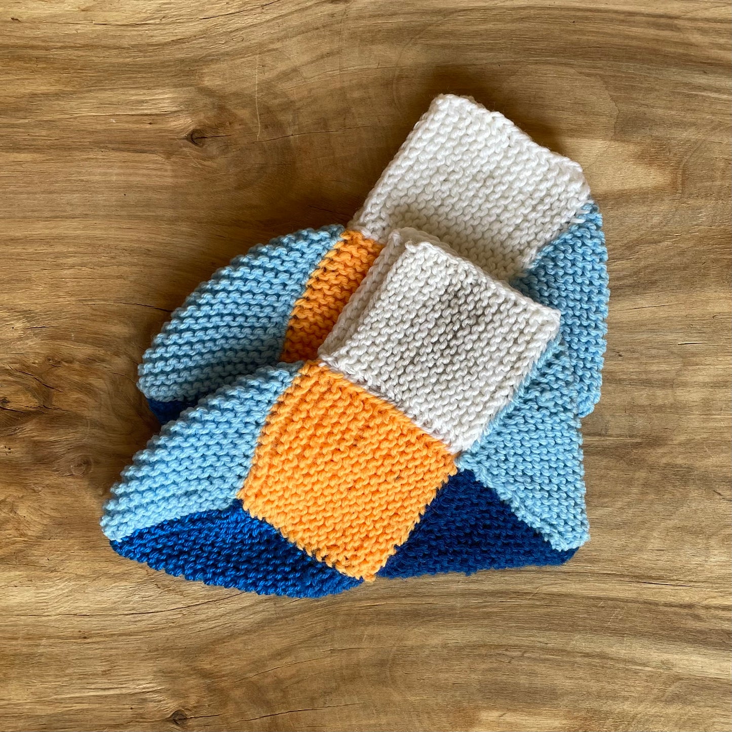 Zilas/baltas/dzeltenas mājas čībiņas 36.-38.izm. (INBE 6) - www.tiptip.lv 