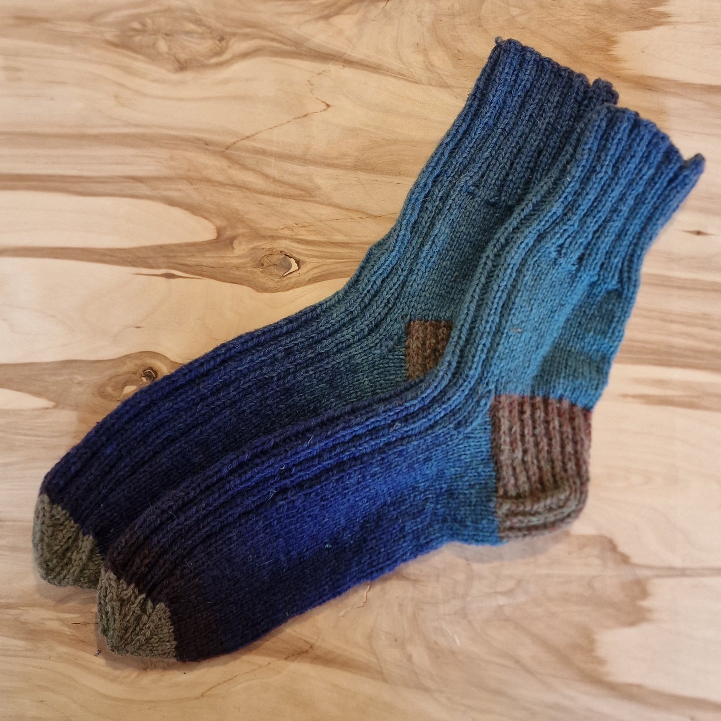 Zilganu krāsu vilnas zeķes 44.-46.izm. (IVZA 37) - www.tiptip.lv 