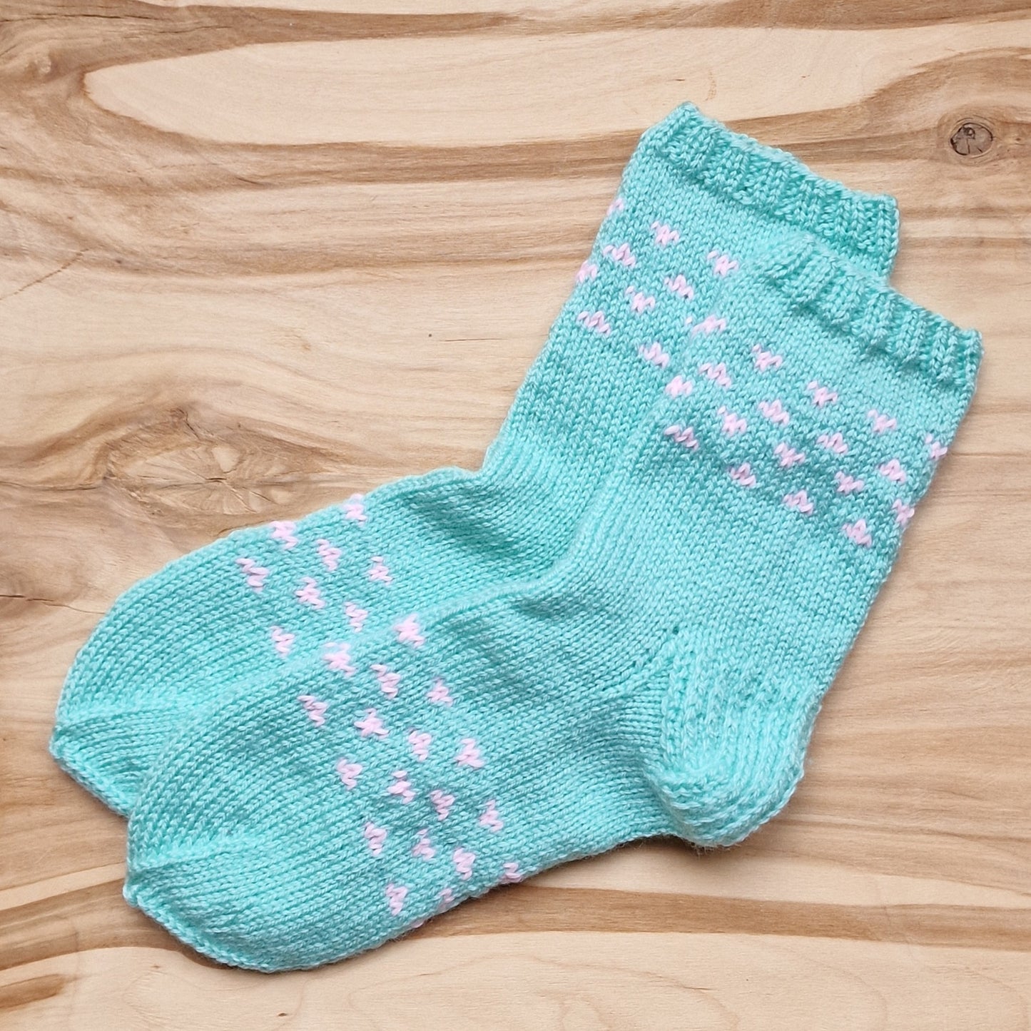 Zilizaļas vilnas zeķes 35.-37.izm. (VEZI 26) - www.tiptip.lv 