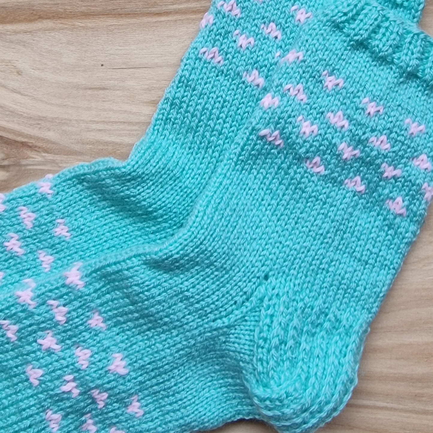 Zilizaļas vilnas zeķes 35.-37.izm. (VEZI 26) - www.tiptip.lv 