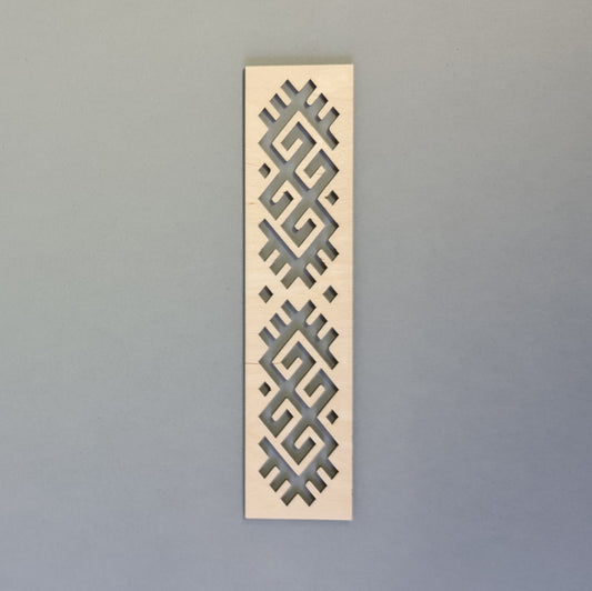 Plywood bookmark with milled larger Latvian patterns in two stages 17x4 cm (RAJO)