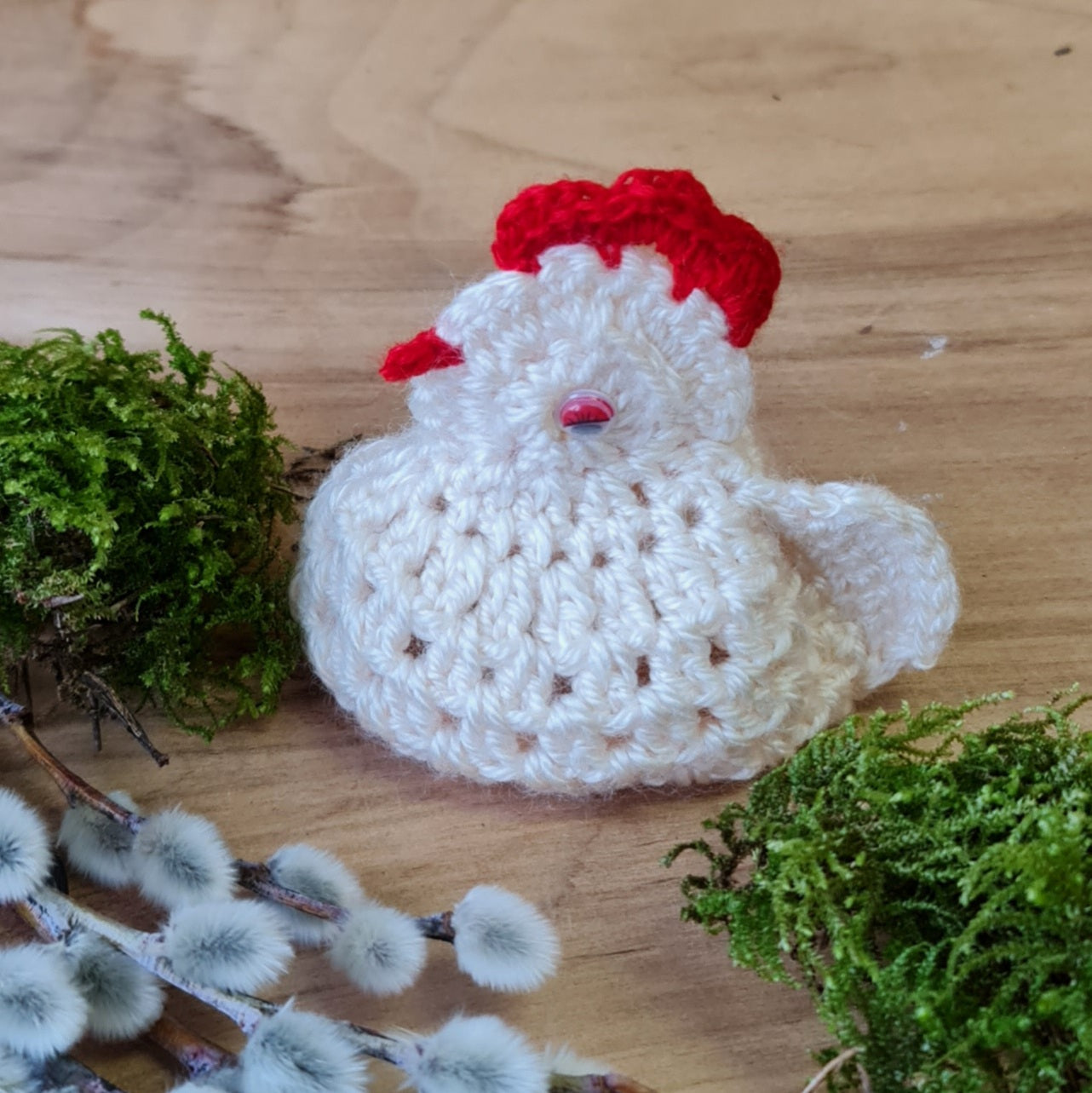 Natural white crochet chicken - 1 egg warmer (10x10cm) (INKU)