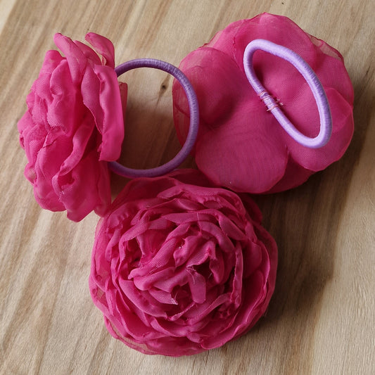 Matu gumija ar rozā ziedu (OLKH 5)