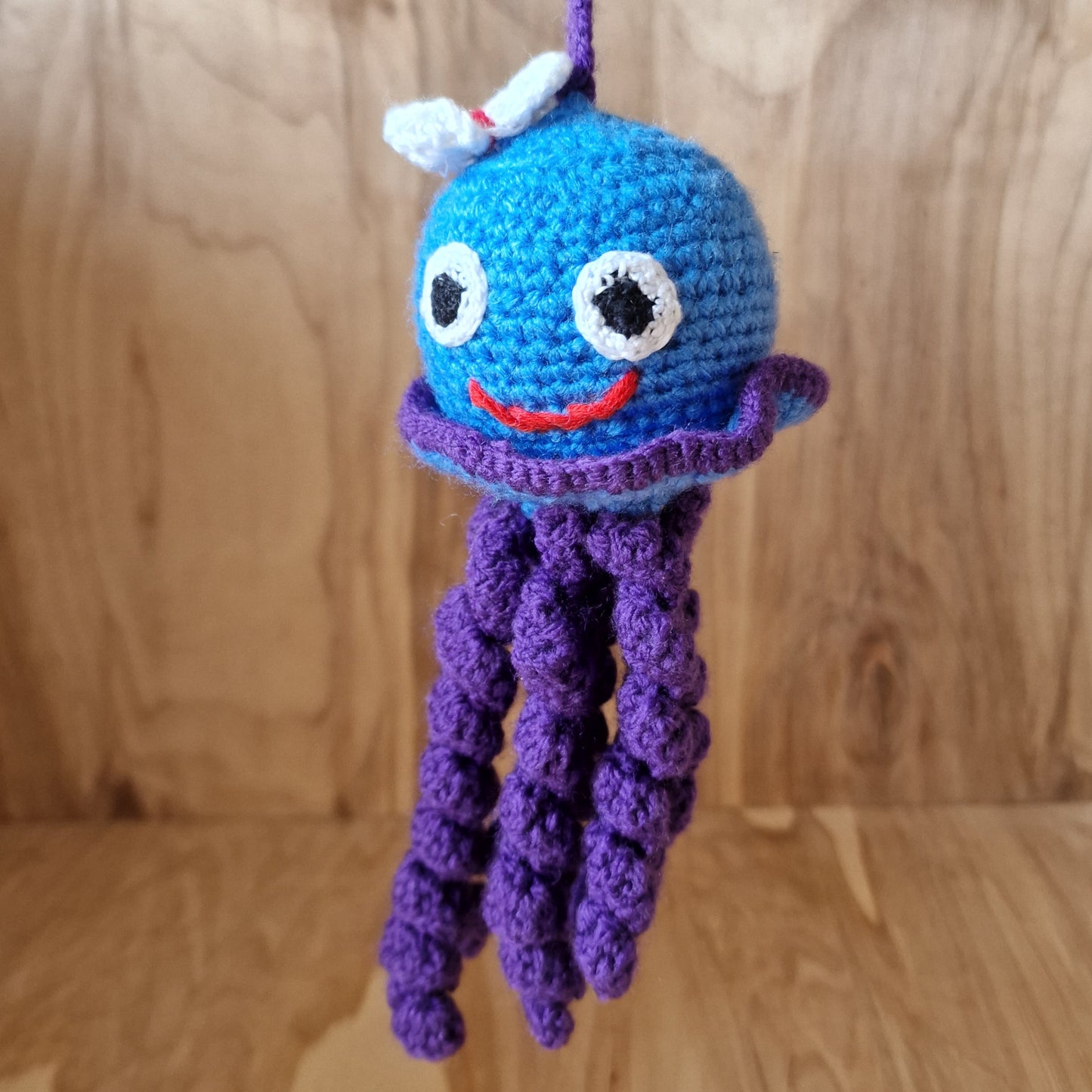 Octopus violet with blue head (SPKA 31)