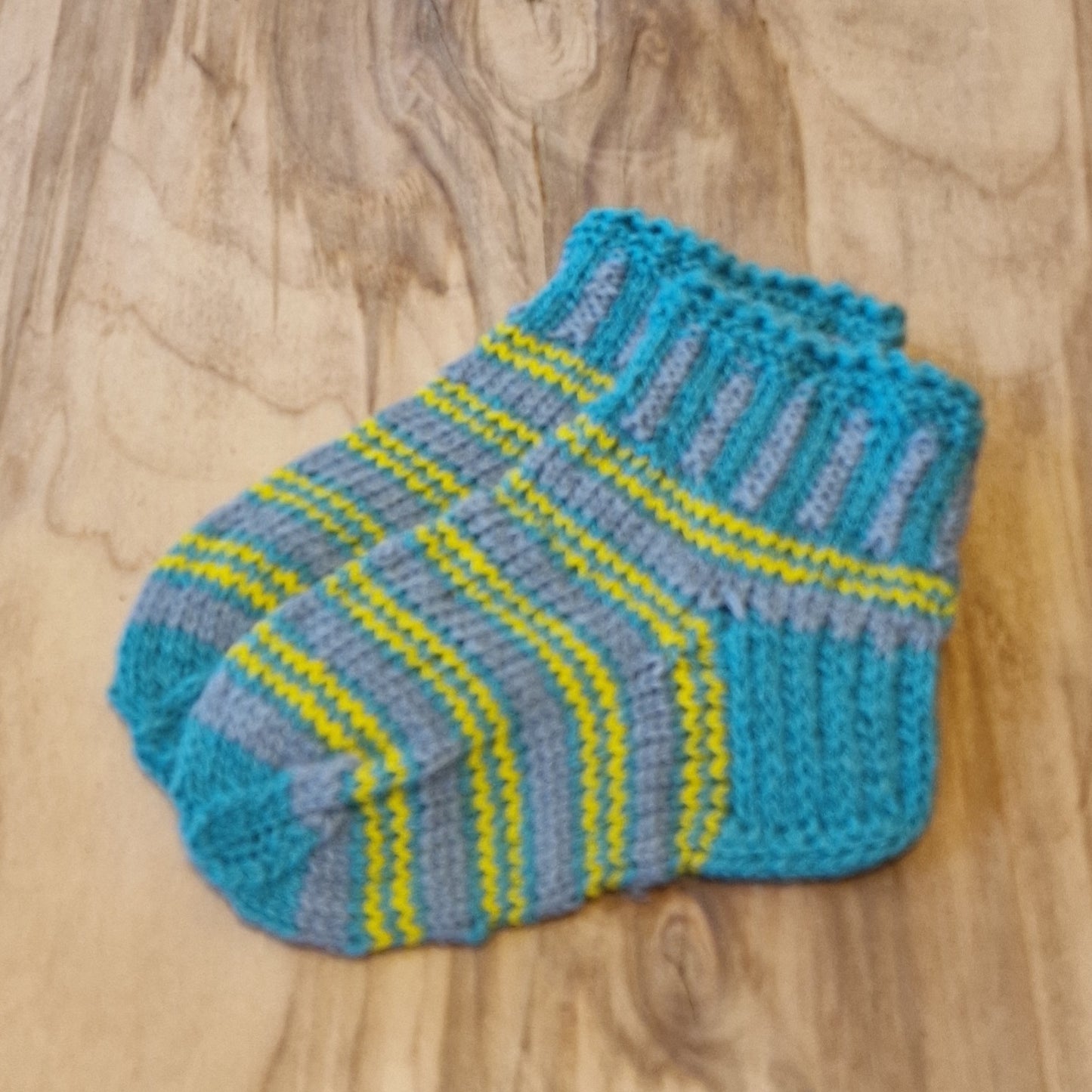 Children's warm socks size 25-27. (ERSA 20)