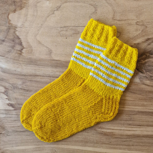 Warm socks size 30-32. in yellow colors (INPO 43)