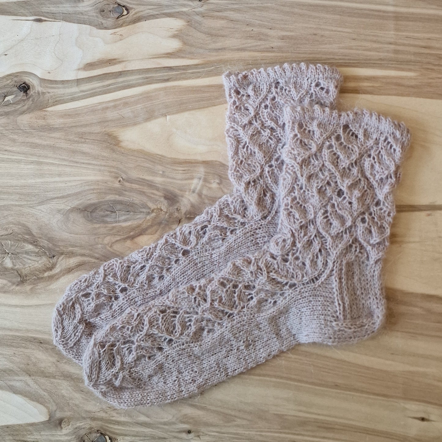 Light brown lace knit wool socks 36-38. size (SITE 4)