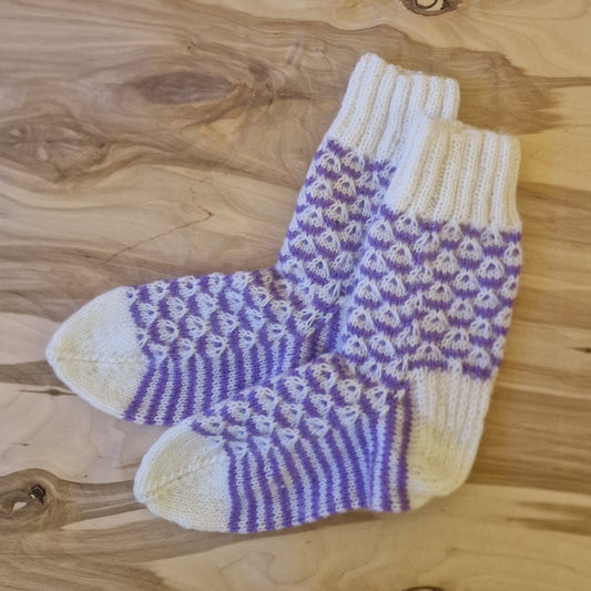 White / purple striped woolen socks size 34-36. (QUEENS 3)