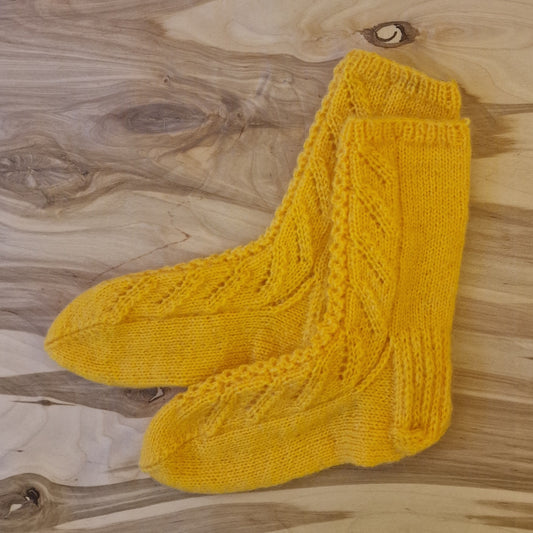 Yellow lace pattern woolen socks size 34-36. (RANI 5)