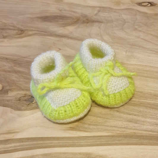 Bright green yellow knitted baby booties / foot 9.5 cm (RANI 34)