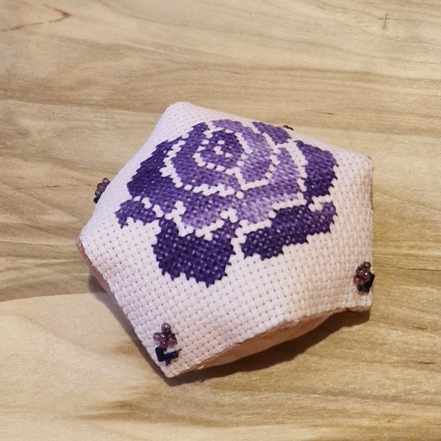 Decor / pincushion "Rose" (RECE 16)