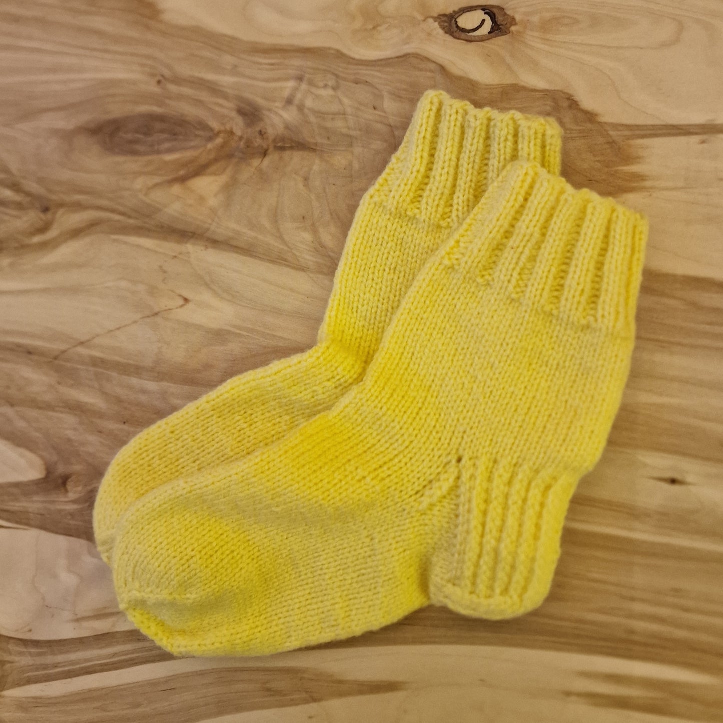 Light yellow wool socks 33-35. size (DASE 10)