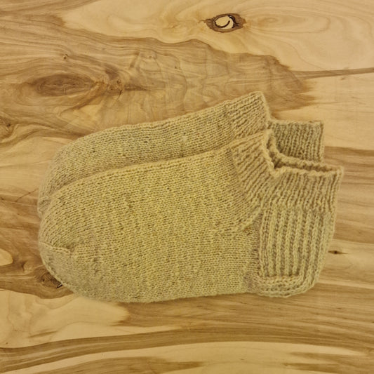 Wool colored short woolen socks size 39-41. (ASZE 43)