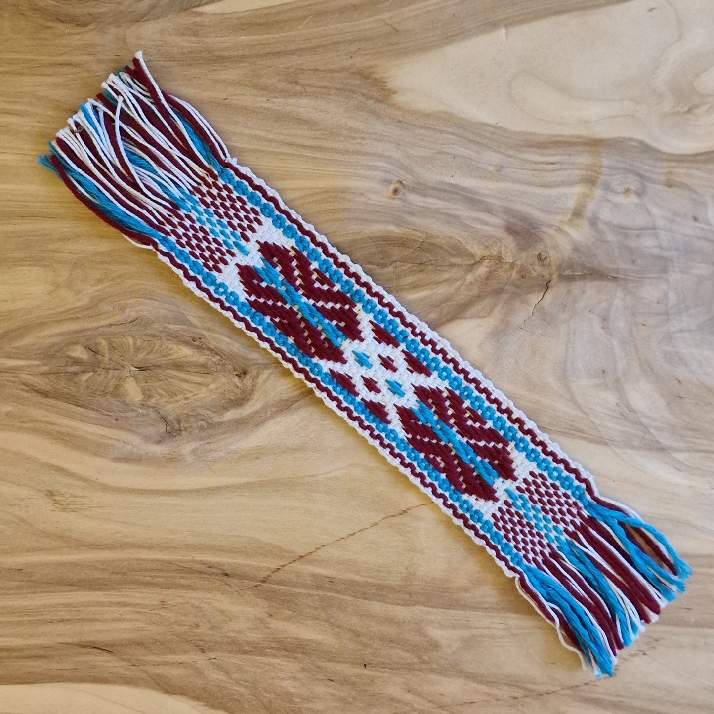 Hand-woven bookmark 25.5x4.3 cm (INGE 10)