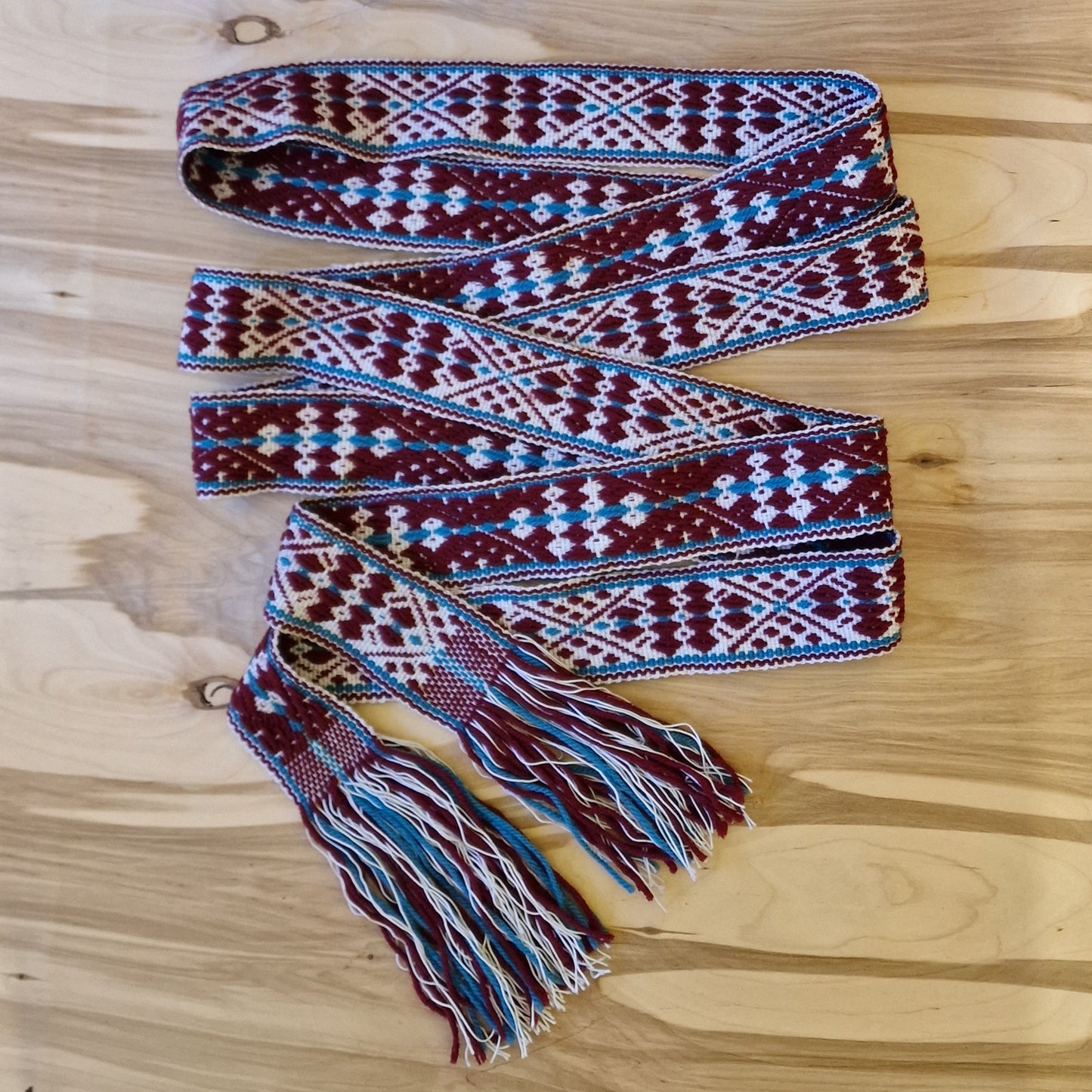 Hand-woven Ikškile belt (INGE 12)