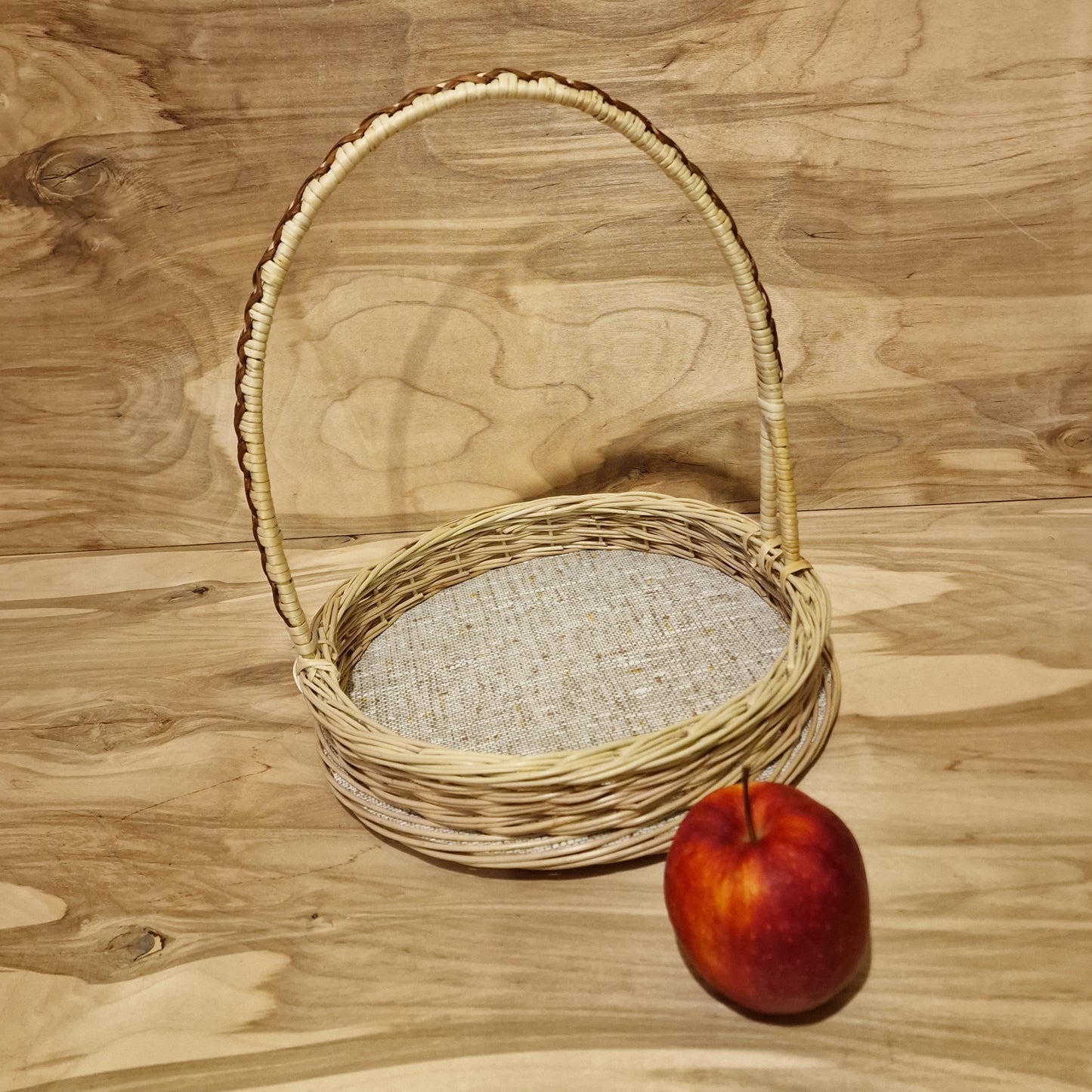 Round medium-sized serving basket (SALA 39)