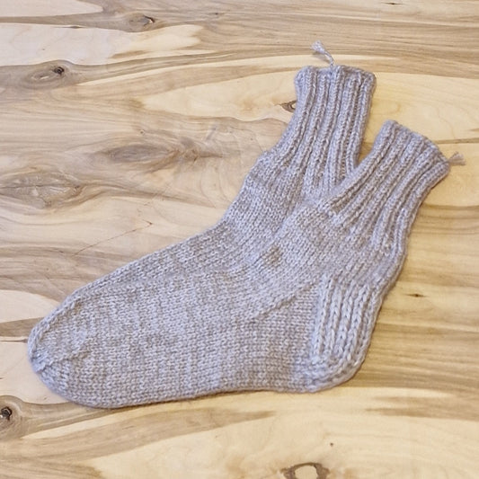 Light purple-gray brown warm socks size 42-44. (ALMA 78)