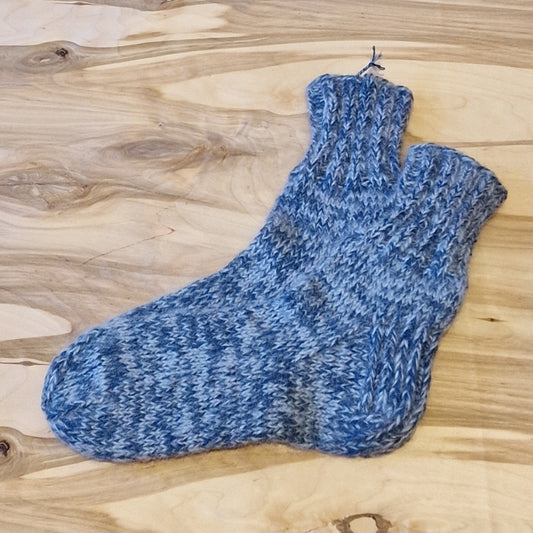 Blue gray warm socks size 39-41. (ALMA 88)