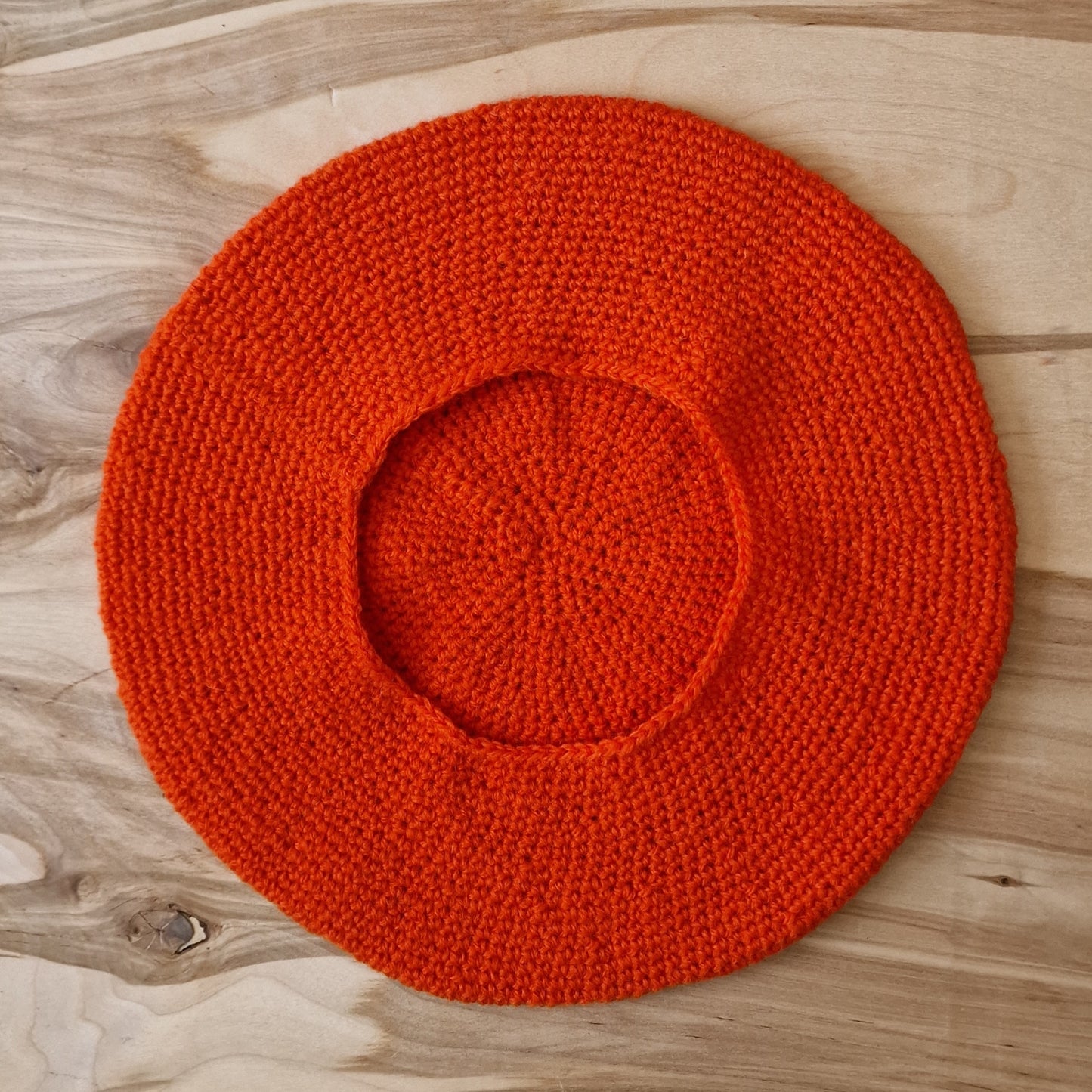 Orange crochet beret (DZTO 10)