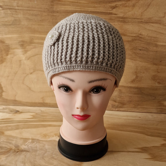 Crocheted women's hat in gray-brown color (VAMA 3)