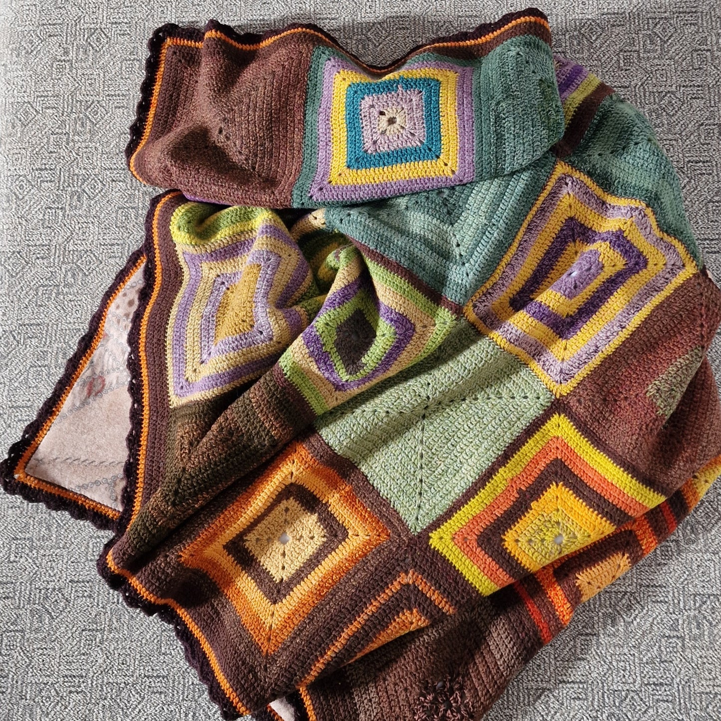 Crocheted wool blanket / bedspread (DZTO 25)