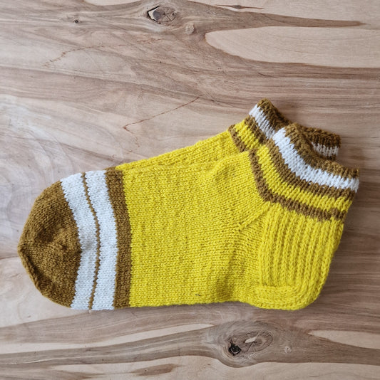 Brown / yellow striped short woolen socks size 37-39. (ASZE 60)