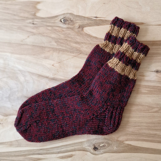 Teenage woolen socks size 34-36. dark red violet (VEPA 67)