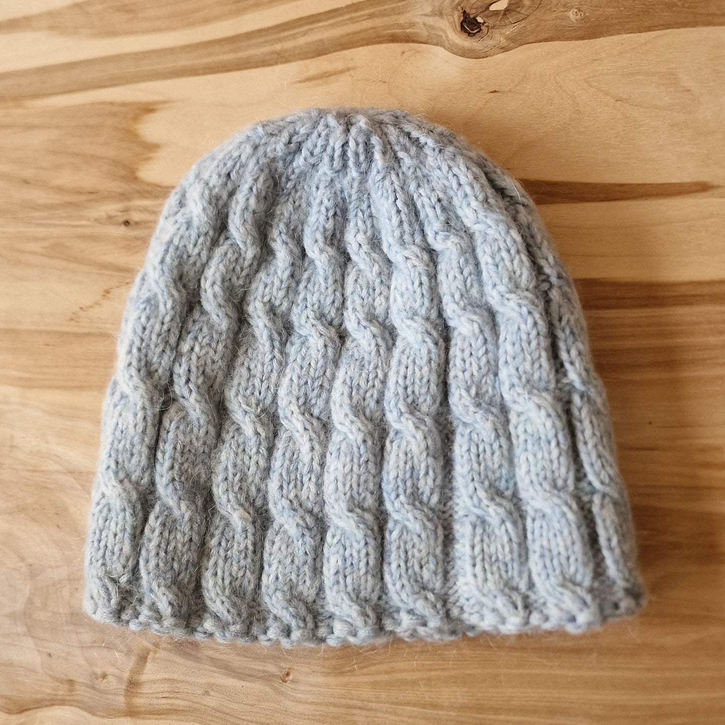Light blue-grey hat (VEPA 87)