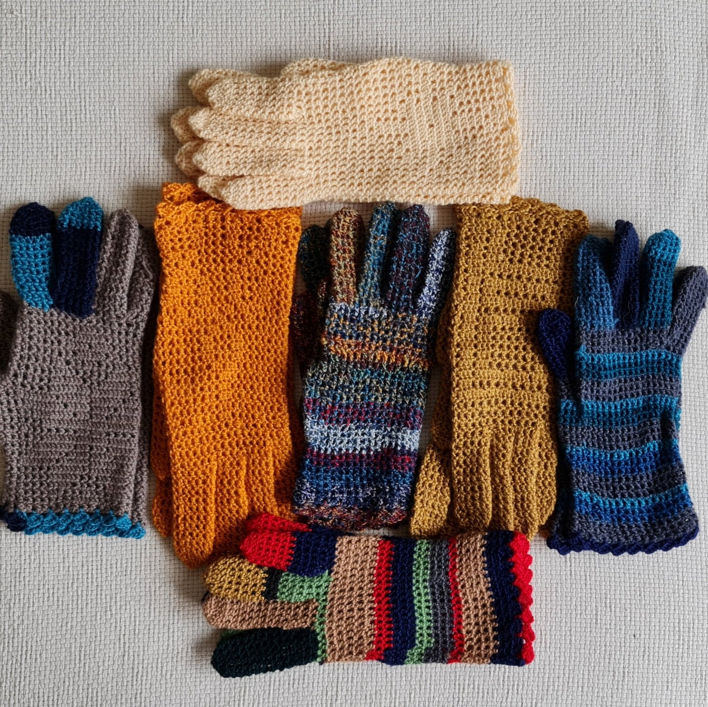 Tamborēti pirkstaiņi (LĪLU 2) - www.tiptip.lv 